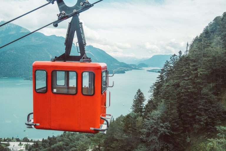 alte Gondel der Zwölferhornseilbahn